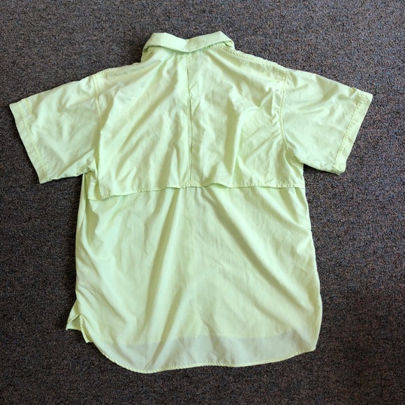 Columbia Women’s Short Sleeve PFG Button Down - Picture 3 of 5